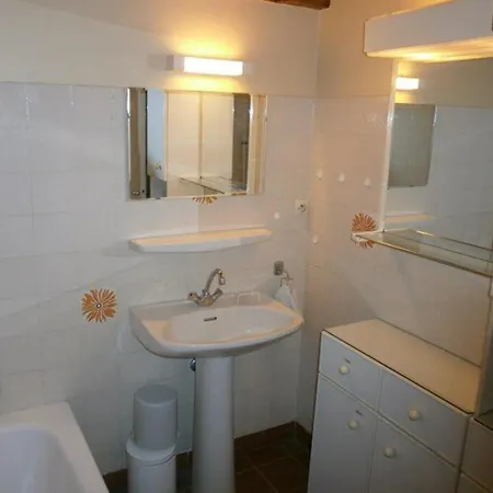 Maison Le Lavandou, 3 Pieces, 6 Personnes - Fr-1-251-485 Holiday home *