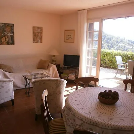 Holiday home Maison Le Lavandou, 3 Pieces, 6 Personnes - Fr-1-251-485